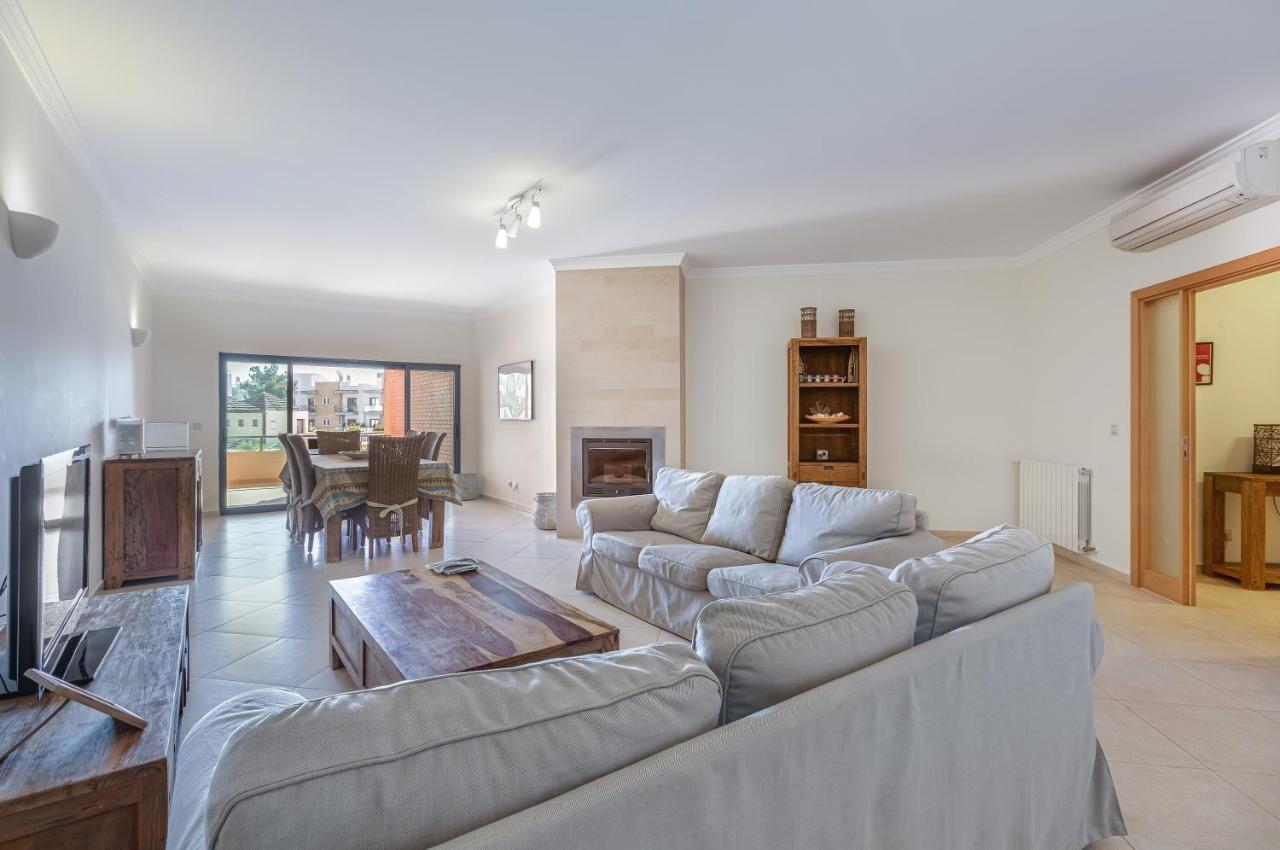Arco-Iris Apartment Lagos Bagian luar foto