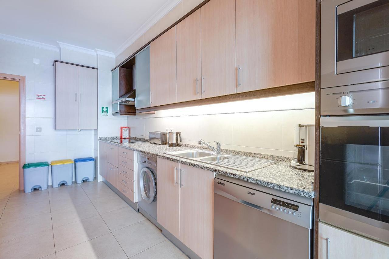 Arco-Iris Apartment Lagos Bagian luar foto