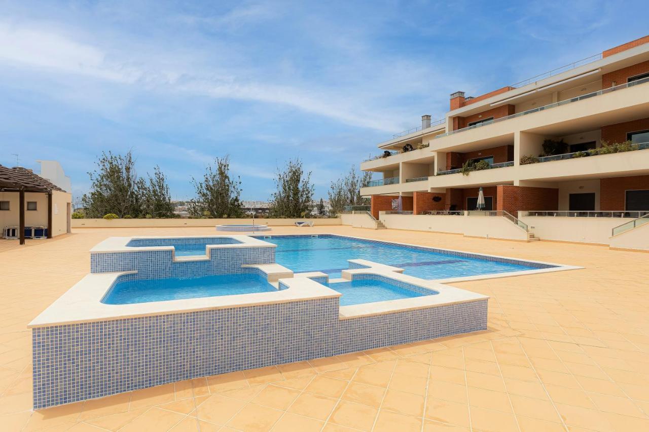 Arco-Iris Apartment Lagos Bagian luar foto