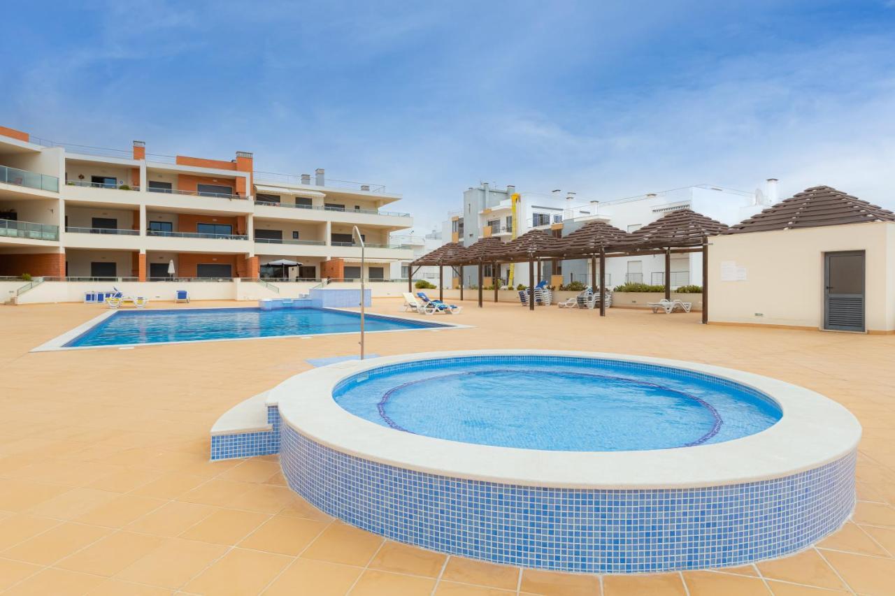 Arco-Iris Apartment Lagos Bagian luar foto