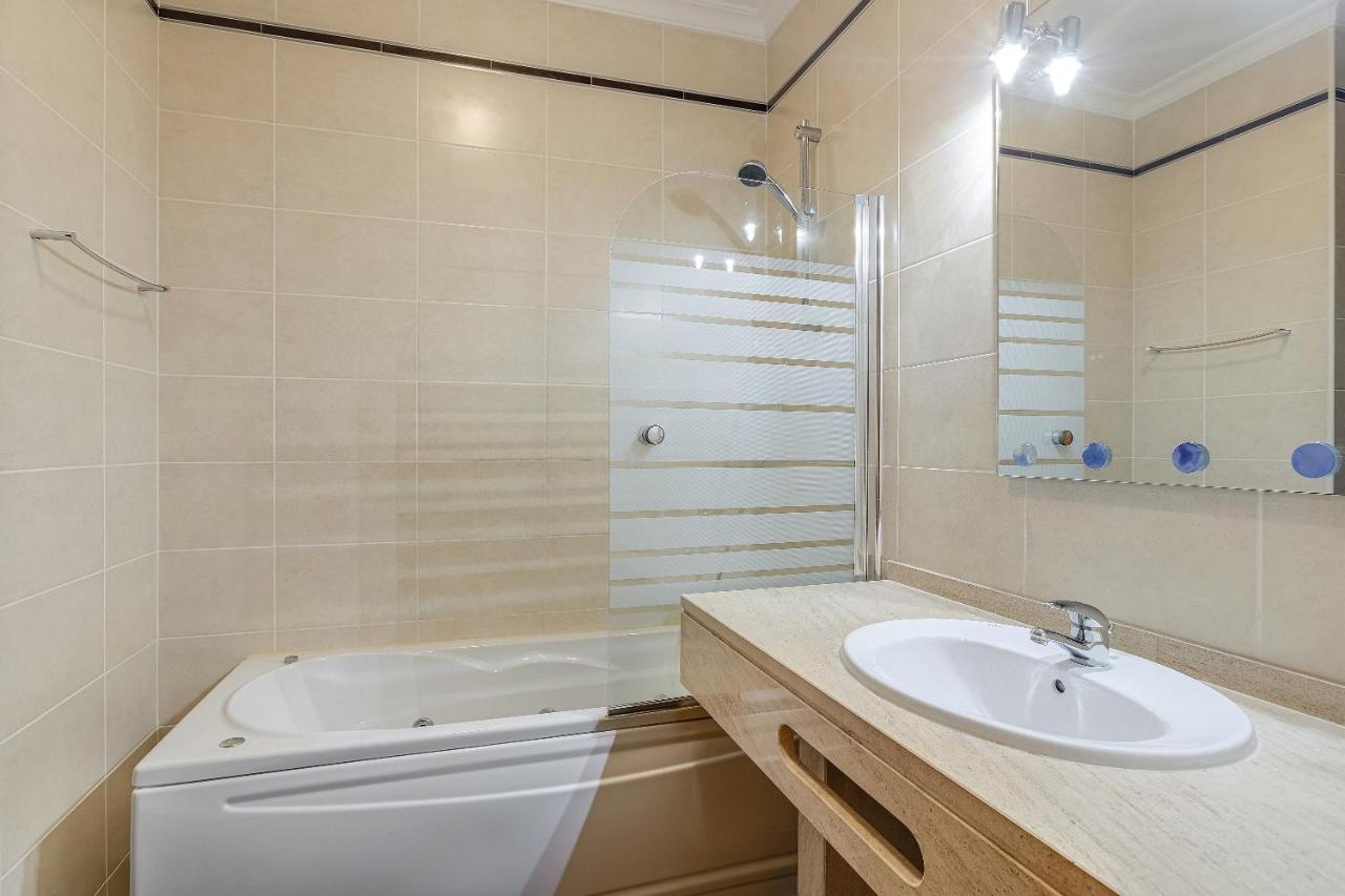 Arco-Iris Apartment Lagos Bagian luar foto